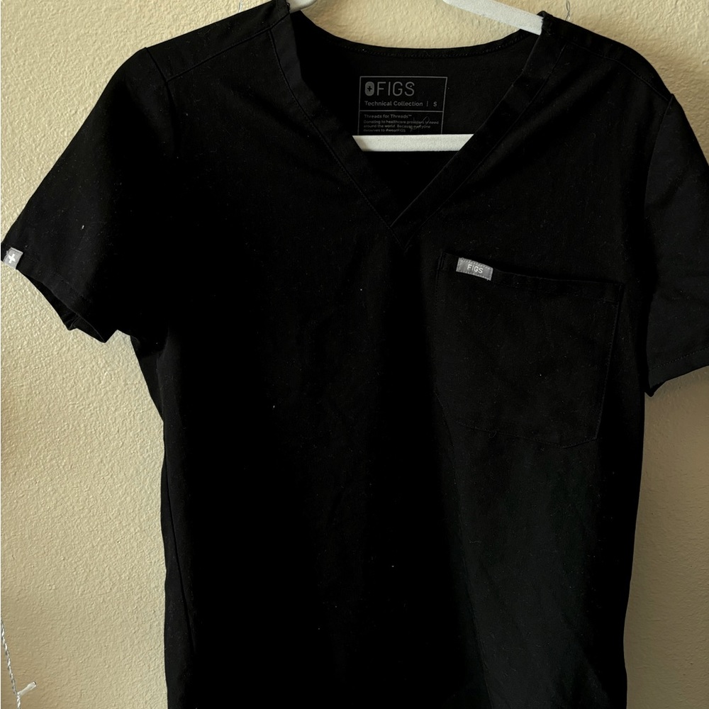 Figs Scrub Top
